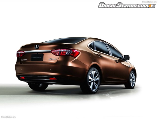 Luxgen LUXGEN5 Sedan 2012 Picture #3 Luxgen LUXGEN5 Sedan 2012 Picture #3