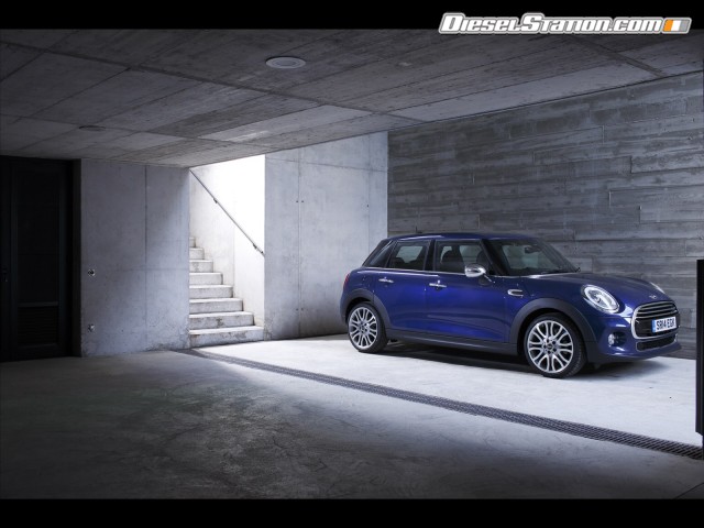 MINI Cooper 5 door 2015 Picture #134 MINI Cooper 5 door 2015 Picture #134