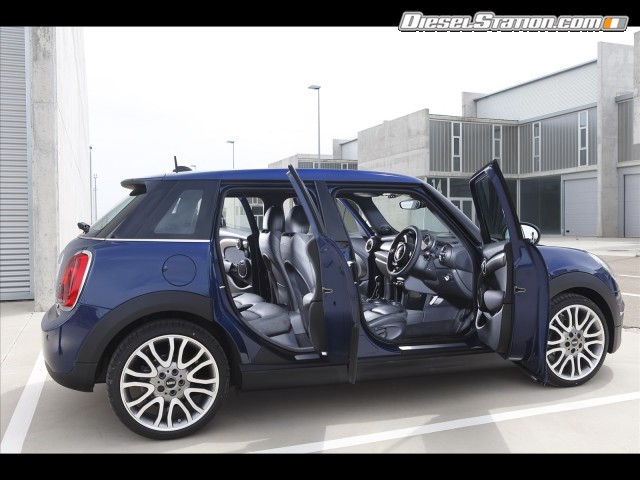 MINI Cooper 5 door 2015 Picture #15 MINI Cooper 5 door 2015 Picture #15