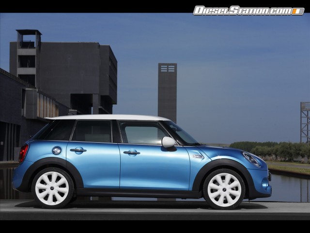 MINI Cooper 5 door 2015 Picture #55 MINI Cooper 5 door 2015 Picture #55