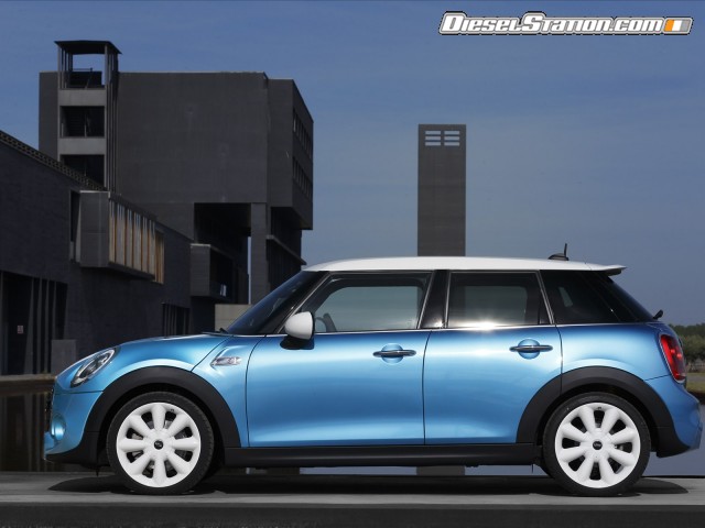 MINI Cooper 5 door 2015 Picture #233 MINI Cooper 5 door 2015 Picture #233