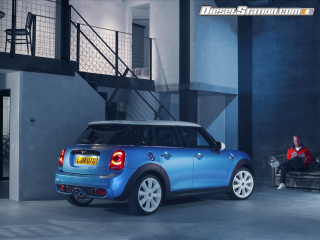 MINI Cooper 5 door 2015 Picture #264 MINI Cooper 5 door 2015 Picture #264