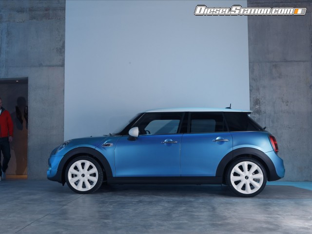 MINI Cooper 5 door 2015 Picture #207 MINI Cooper 5 door 2015 Picture #207