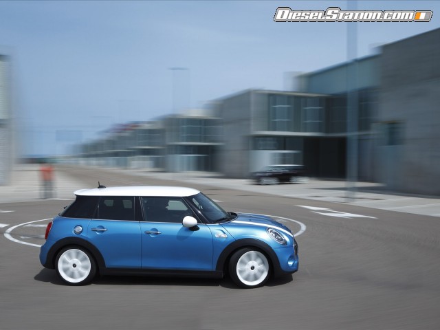 MINI Cooper 5 door 2015 Picture #16 MINI Cooper 5 door 2015 Picture #16
