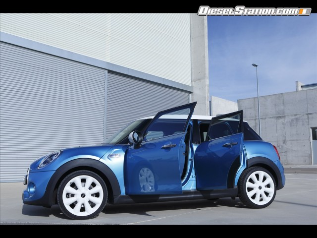 MINI Cooper 5 door 2015 Picture #246 MINI Cooper 5 door 2015 Picture #246