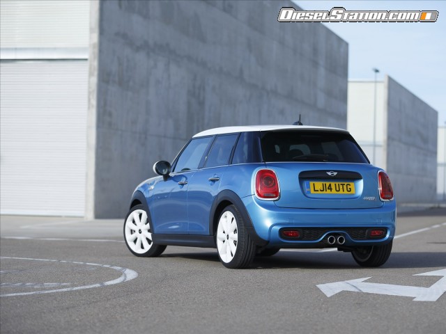 MINI Cooper 5 door 2015 Picture #221 MINI Cooper 5 door 2015 Picture #221