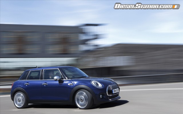 MINI Cooper 5 door 2015 Widescreen Picture #158 MINI Cooper 5 door 2015 Widescreen Picture #158