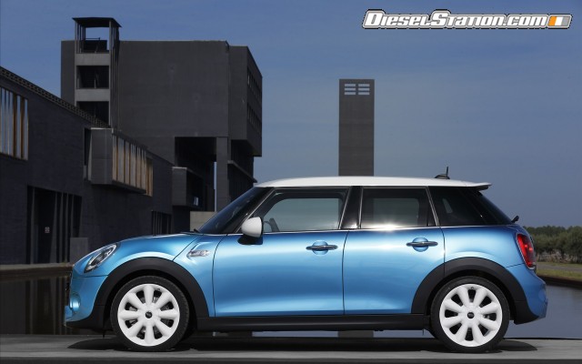 MINI Cooper 5 door 2015 Widescreen Picture #130 MINI Cooper 5 door 2015 Widescreen Picture #130