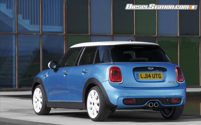 MINI Cooper 5 door 2015 Widescreen Picture #230 MINI Cooper 5 door 2015 Widescreen Picture #230