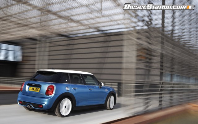 MINI Cooper 5 door 2015 Widescreen Picture #141 MINI Cooper 5 door 2015 Widescreen Picture #141