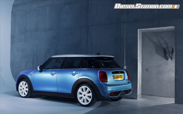 MINI Cooper 5 door 2015 Widescreen Picture #34 MINI Cooper 5 door 2015 Widescreen Picture #34