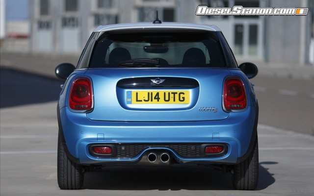 MINI Cooper 5 door 2015 Widescreen Picture #102 MINI Cooper 5 door 2015 Widescreen Picture #102