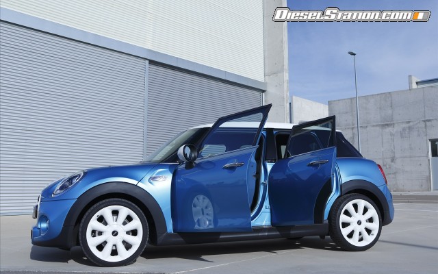 MINI Cooper 5 door 2015 Widescreen Picture #205 MINI Cooper 5 door 2015 Widescreen Picture #205