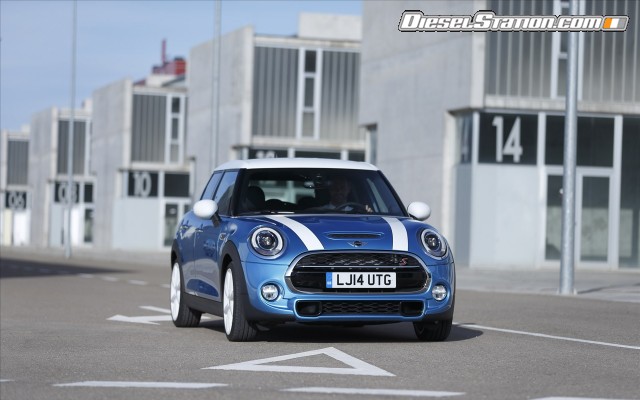 MINI Cooper 5 door 2015 Widescreen Picture #212 MINI Cooper 5 door 2015 Widescreen Picture #212