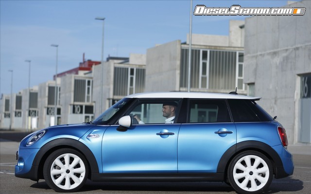 MINI Cooper 5 door 2015 Widescreen Picture #20 MINI Cooper 5 door 2015 Widescreen Picture #20