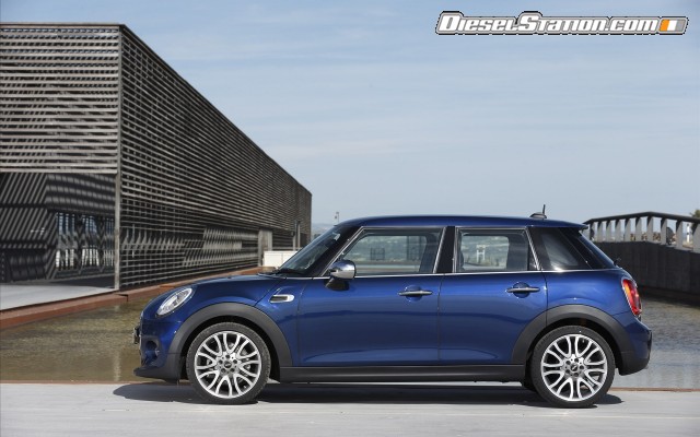 MINI Cooper 5 door 2015 Widescreen Picture #177 MINI Cooper 5 door 2015 Widescreen Picture #177