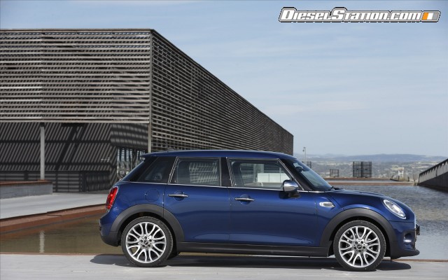 MINI Cooper 5 door 2015 Widescreen Picture #144 MINI Cooper 5 door 2015 Widescreen Picture #144
