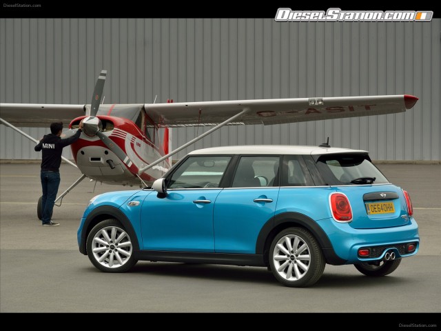 MINI Cooper SD 5 Door 2015 Picture #109 MINI Cooper SD 5 Door 2015 Picture #109