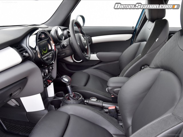 MINI Cooper SD 5 Door 2015 Picture #28 MINI Cooper SD 5 Door 2015 Picture #28