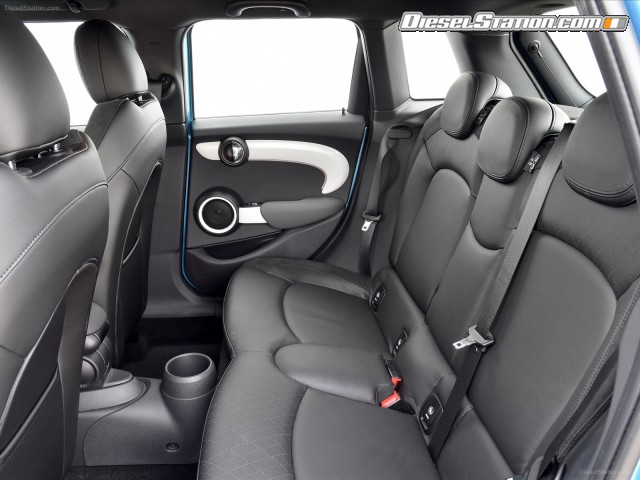 MINI Cooper SD 5 Door 2015 Picture #77 MINI Cooper SD 5 Door 2015 Picture #77