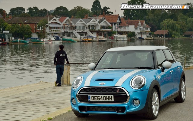 MINI Cooper SD 5 Door 2015 Widescreen Picture #16 MINI Cooper SD 5 Door 2015 Widescreen Picture #16