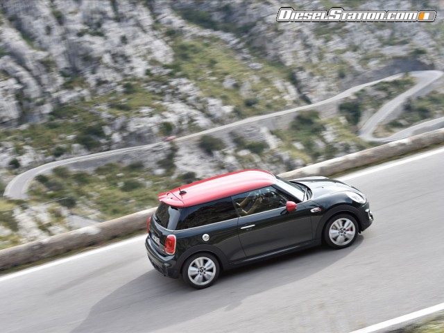 MINI Cooper Works 2016 Picture #18 MINI Cooper Works 2016 Picture #18
