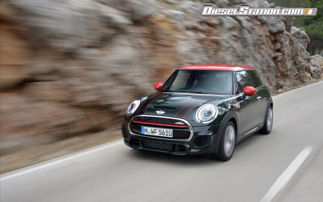 MINI Cooper Works 2016 Widescreen Picture #1 MINI Cooper Works 2016 Widescreen Picture #1