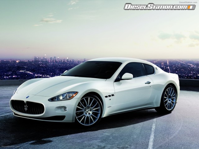 Maserati 2010 GranTurismo S Automatic Picture #3 Maserati 2010 GranTurismo S Automatic Picture #3