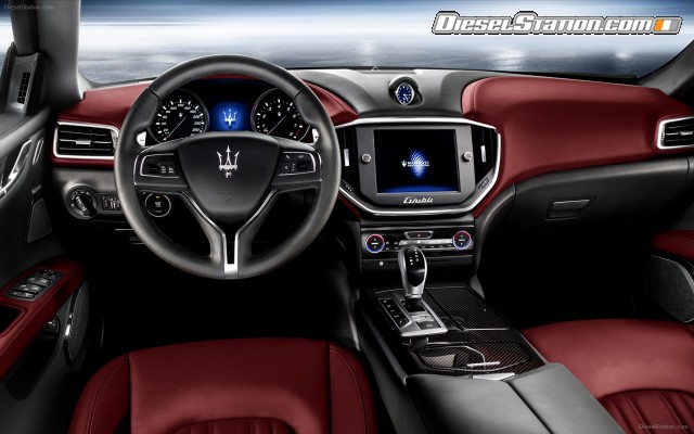 Maserati Ghibli 2014 Widescreen Picture #73 Maserati Ghibli 2014 Widescreen Picture #73