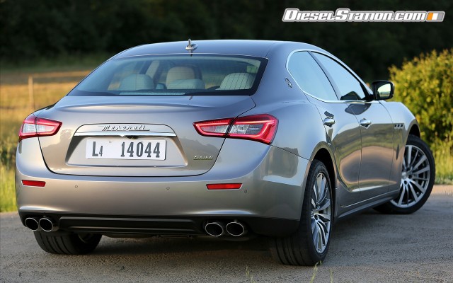 Maserati Ghibli 2014 Widescreen Picture #3 Maserati Ghibli 2014 Widescreen Picture #3