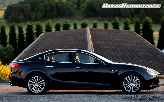 Maserati Ghibli 2014 Widescreen Picture #13 Maserati Ghibli 2014 Widescreen Picture #13
