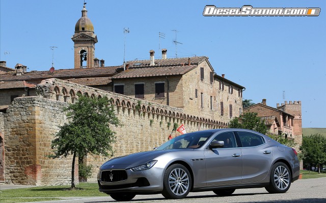 Maserati Ghibli 2014 Widescreen Picture #31 Maserati Ghibli 2014 Widescreen Picture #31