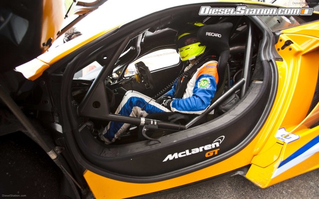 McLaren MP4 12C GT3 in Macau 2011 Widescreen Picture #16 McLaren MP4 12C GT3 in Macau 2011 Widescreen Picture #16