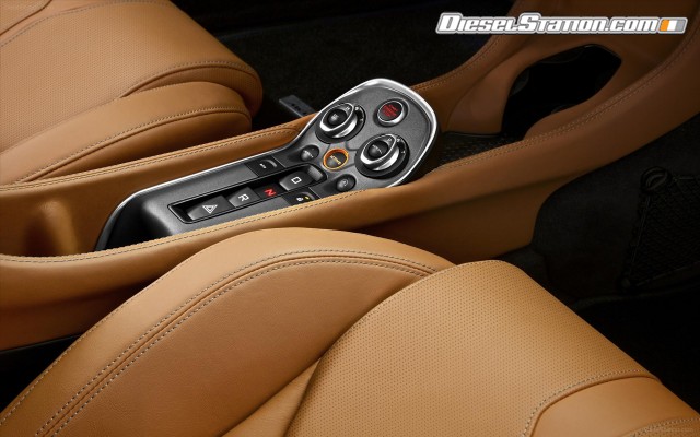 McLaren TT Coupe Widescreen Picture #36 McLaren TT Coupe Widescreen Picture #36