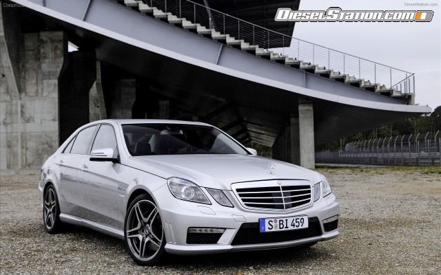 Mercedes 2009 E 63 AMG Widescreen Picture #20 Mercedes 2009 E 63 AMG Widescreen Picture #20