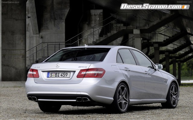 Mercedes 2009 E 63 AMG Widescreen Picture #1 Mercedes 2009 E 63 AMG Widescreen Picture #1