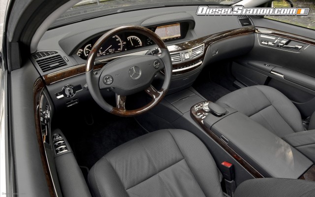 Mercedes 2009 S550 Widescreen Picture #20 Mercedes 2009 S550 Widescreen Picture #20
