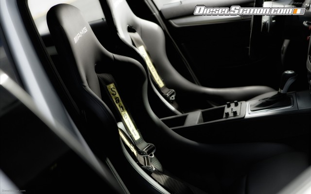 Mercedes 2009 SL63 AMG F1 Medical Car Widescreen Picture #4 Mercedes 2009 SL63 AMG F1 Medical Car Widescreen Picture #4