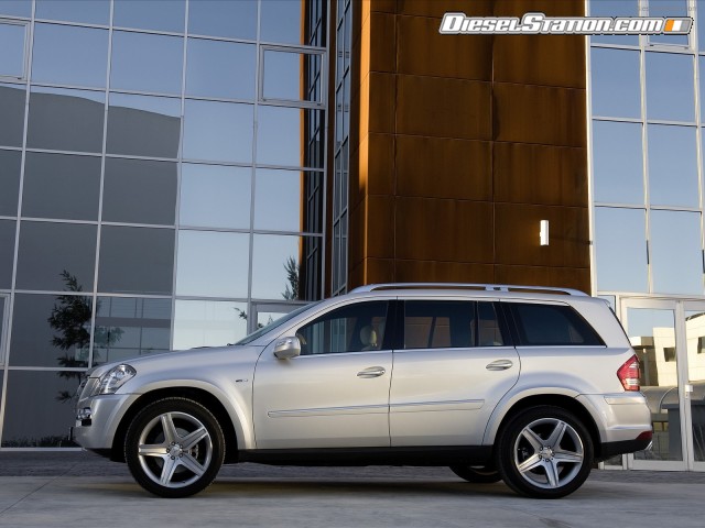 Mercedes 2009 SUV campaign Picture #29 Mercedes 2009 SUV campaign Picture #29