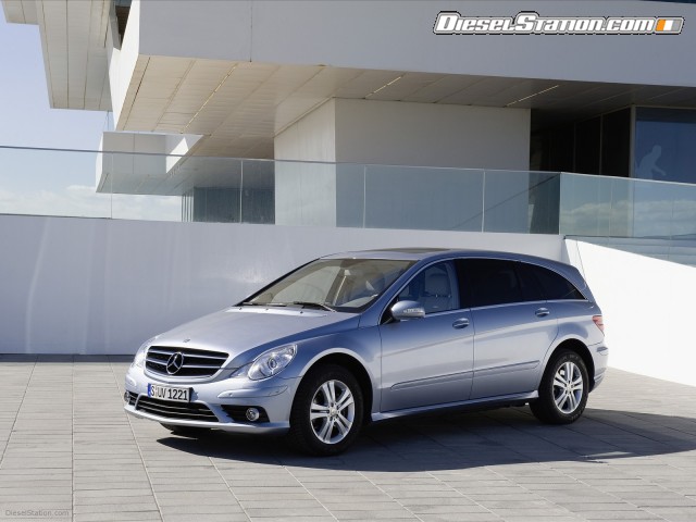 Mercedes 2009 SUV campaign Picture #32 Mercedes 2009 SUV campaign Picture #32