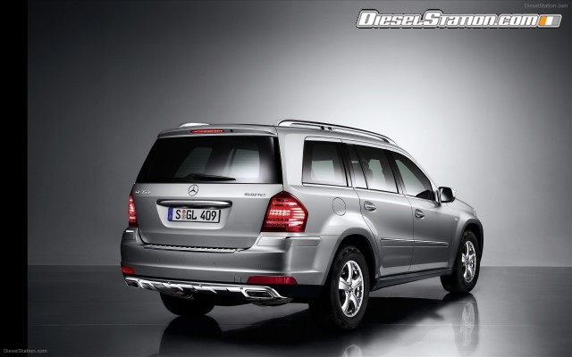 Mercedes 2009 SUV campaign Widescreen Picture #8 Mercedes 2009 SUV campaign Widescreen Picture #8