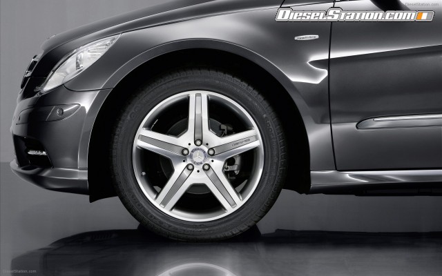 Mercedes 2009 SUV campaign Widescreen Picture #7 Mercedes 2009 SUV campaign Widescreen Picture #7