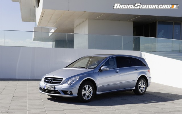 Mercedes 2009 SUV campaign Widescreen Picture #15 Mercedes 2009 SUV campaign Widescreen Picture #15