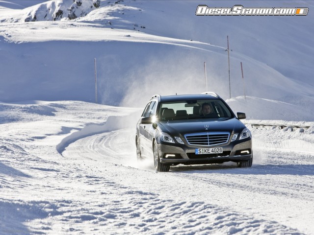 Mercedes 2010 E Class 4Matic Picture #47 Mercedes 2010 E Class 4Matic Picture #47