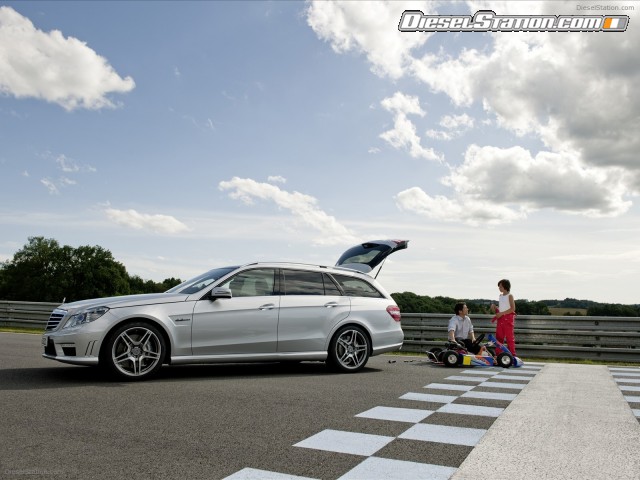 Mercedes 2010 E63 AMG Estate Picture #30 Mercedes 2010 E63 AMG Estate Picture #30