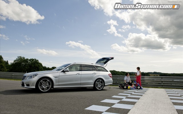 Mercedes 2010 E63 AMG Estate Widescreen Picture #16 Mercedes 2010 E63 AMG Estate Widescreen Picture #16