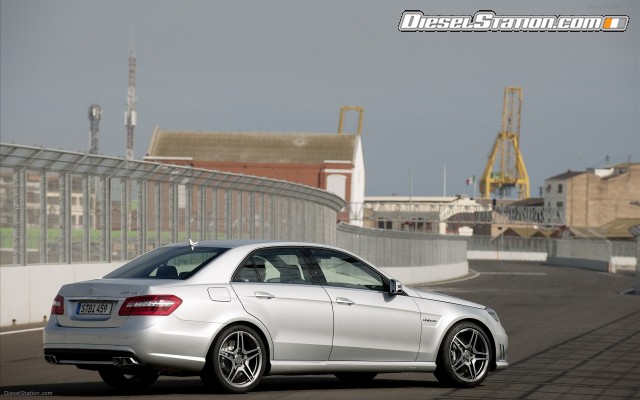 Mercedes 2010 E63 AMG Widescreen Picture #11 Mercedes 2010 E63 AMG Widescreen Picture #11
