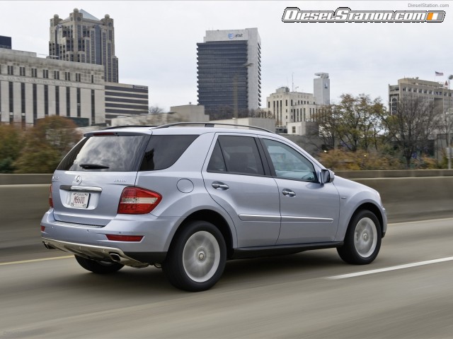 Mercedes 2010 ML450 Hybrid Picture #25 Mercedes 2010 ML450 Hybrid Picture #25