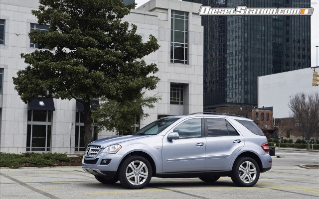 Mercedes 2010 ML450 Hybrid Widescreen Picture #20 Mercedes 2010 ML450 Hybrid Widescreen Picture #20