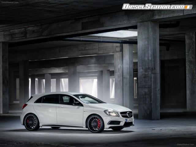 Mercedes A45 AMG 2014 Picture #11 Mercedes A45 AMG 2014 Picture #11